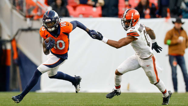 Denver Broncos wide receiver Jerry Jeudy runs with the ball against the Cleveland Browns.